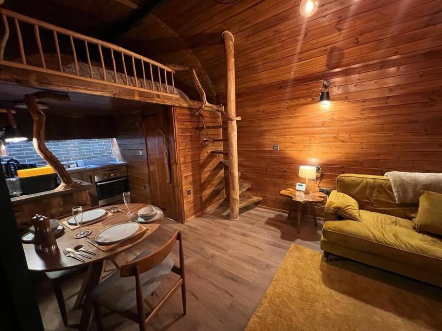 The Pines Treehouse At Treetops Hideouts Ричмънд Екстериор снимка