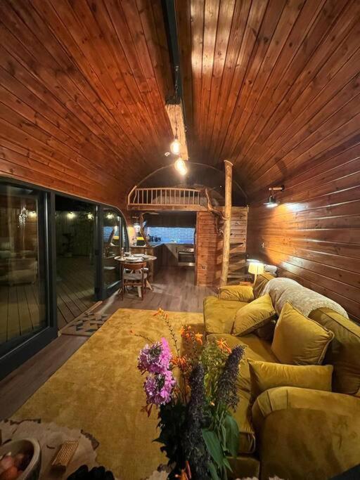 The Pines Treehouse At Treetops Hideouts Ричмънд Екстериор снимка