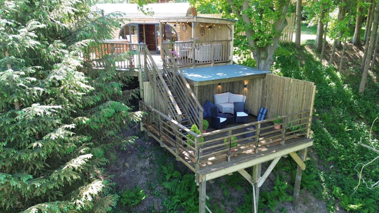 The Pines Treehouse At Treetops Hideouts Ричмънд Екстериор снимка